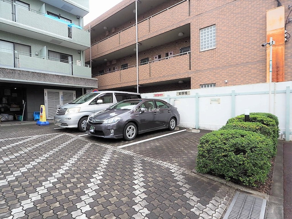 菱和パレス小竹向原 駐車場