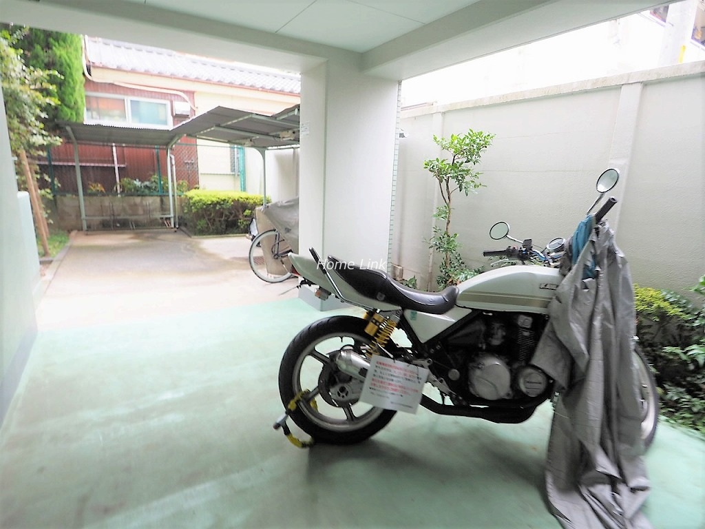 菱和パレス小竹向原 バイク置き場
