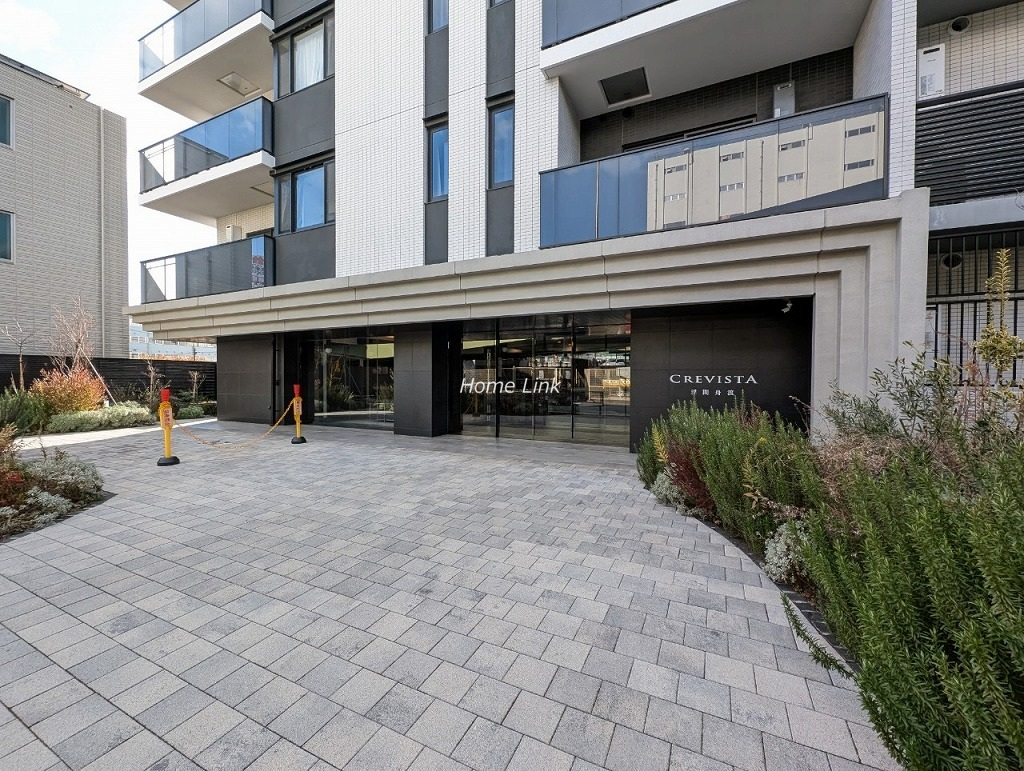 クレヴィスタ浮間舟渡　エントランス前