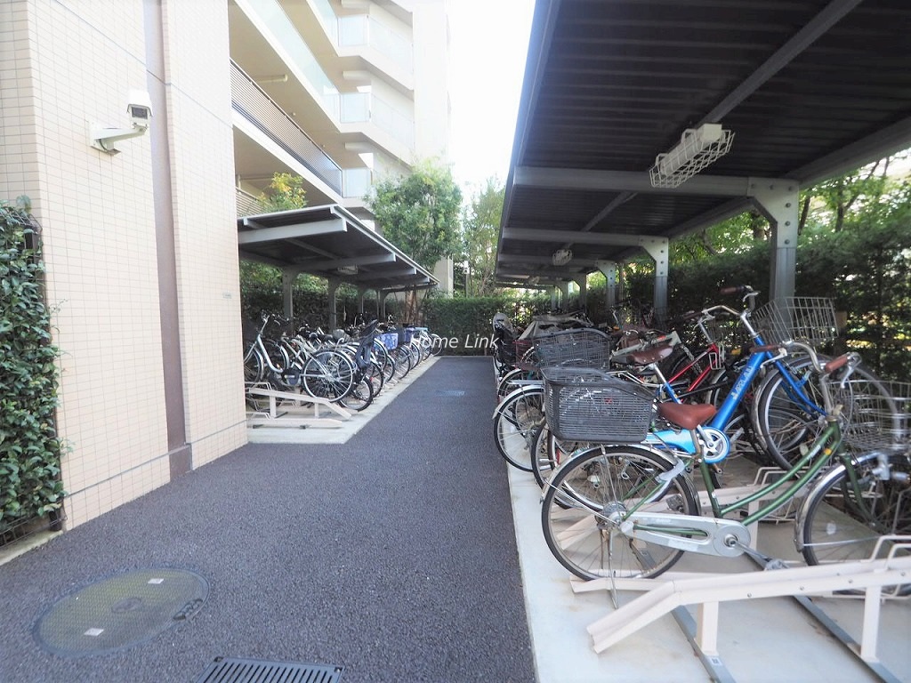 パーク・ホームズ板橋蓮根一番街 駐輪場