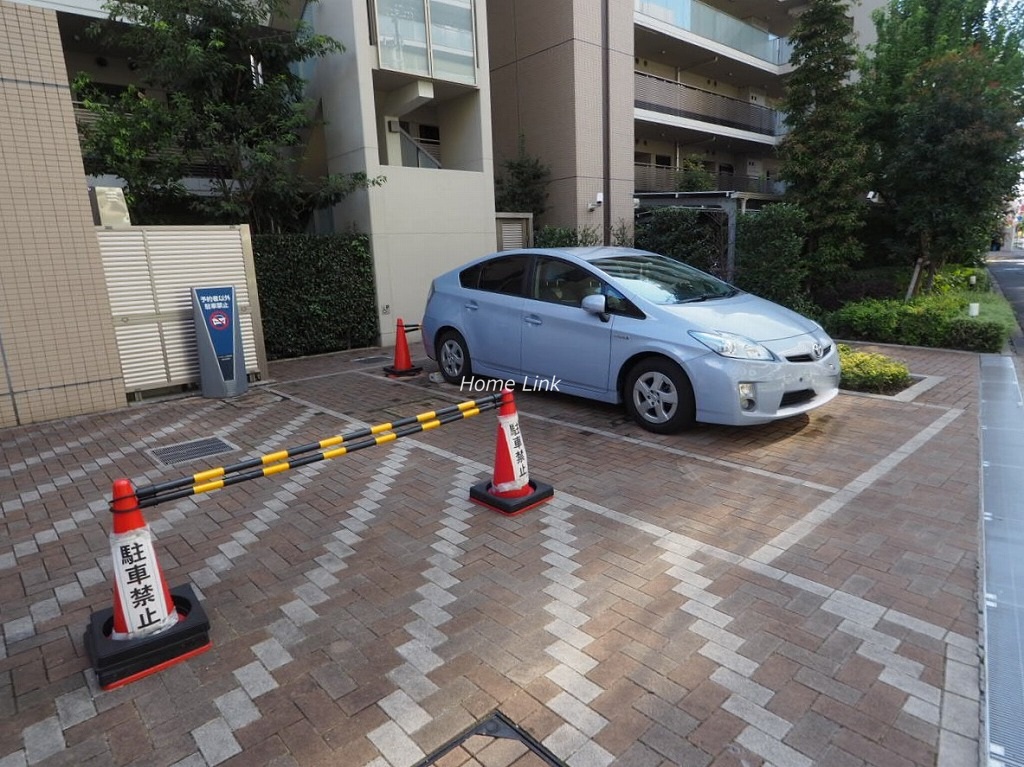 パーク・ホームズ板橋蓮根一番街 駐車場