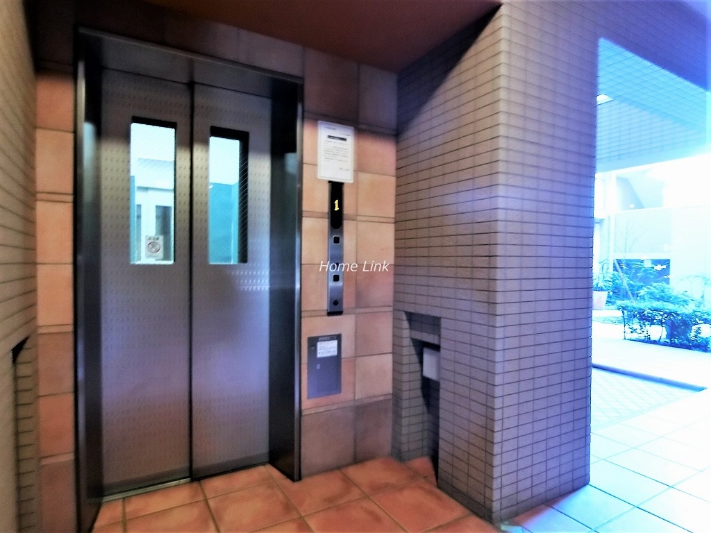 ベルハイム小竹向原 エレベーターホール