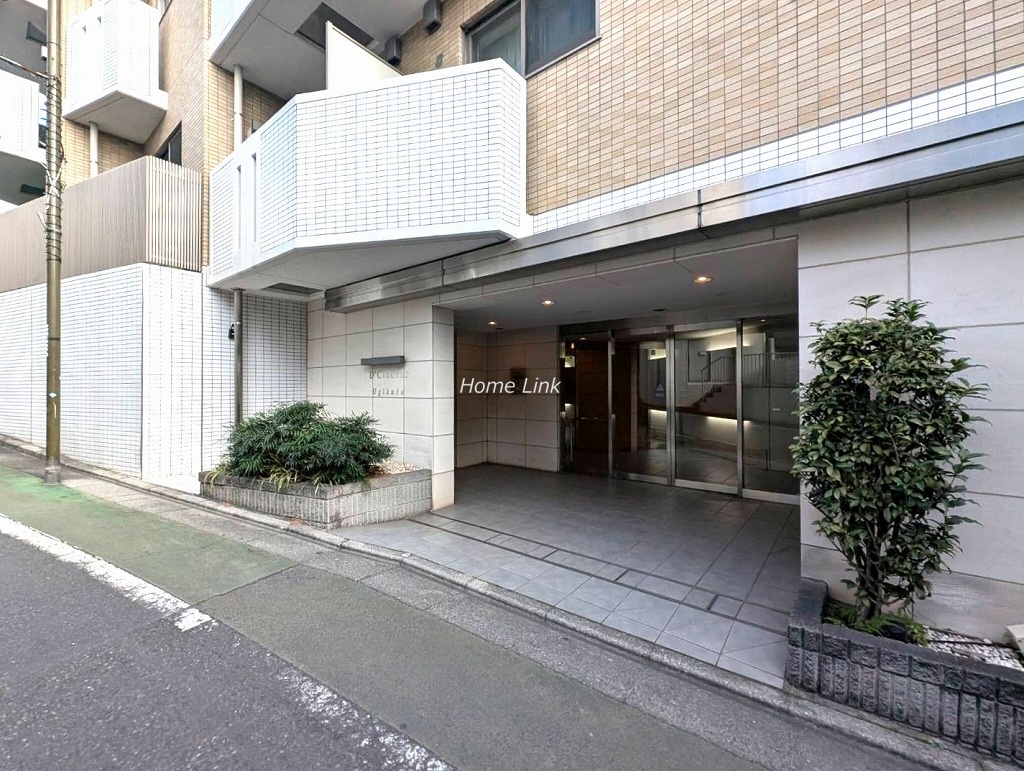 D´クラディア荻窪　エントランス前