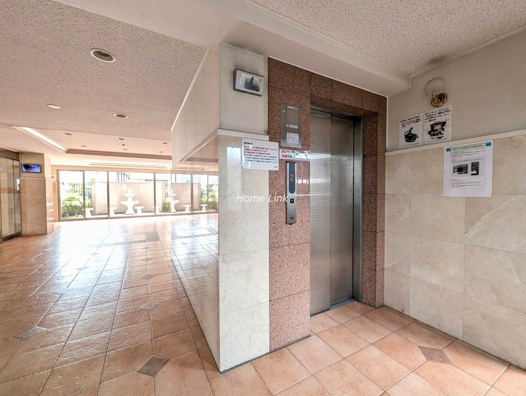 アーバンキャッスル高島平ウエスト　エレベーターホール