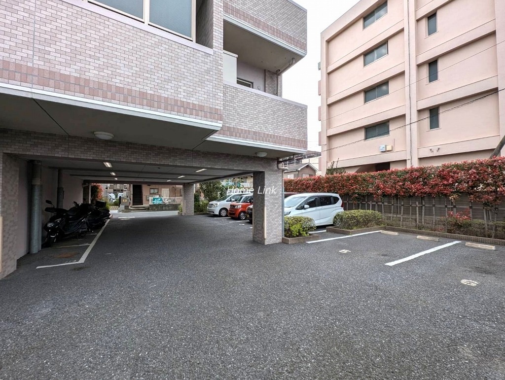 アーバンキャッスル高島平ウエスト　駐車場