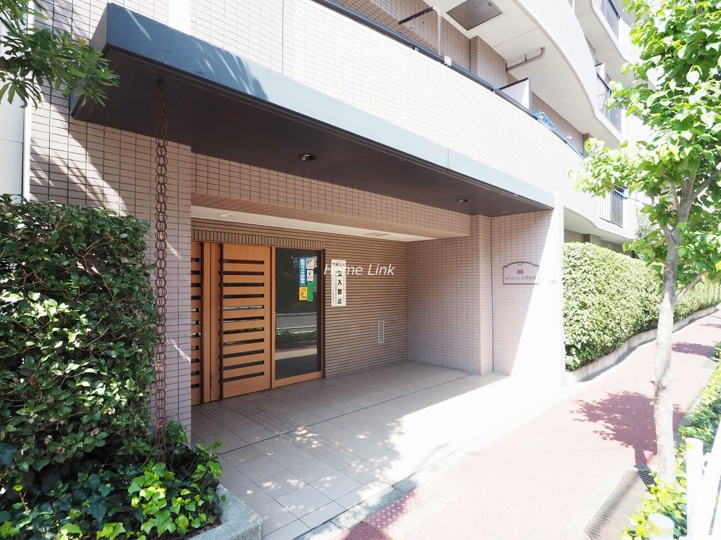 モア・クレスト小竹向原 エントランス前