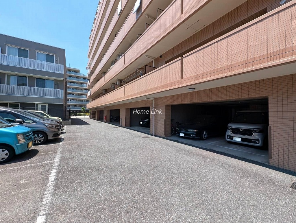ライオンズマンション上戸田　駐車場