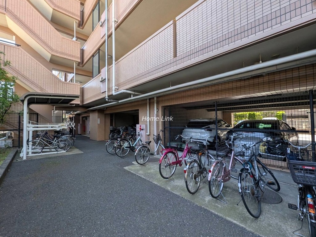 ライオンズマンション上戸田　駐輪場
