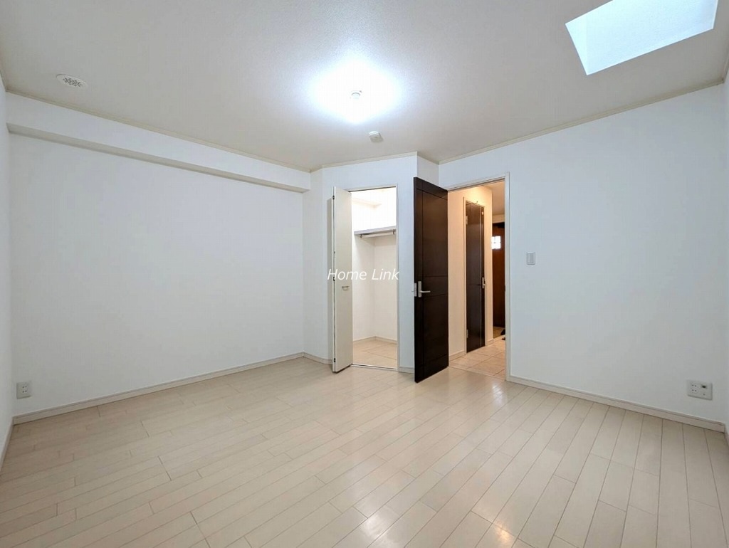 東新町2丁目　中古戸建　1階 洋室7.3帖