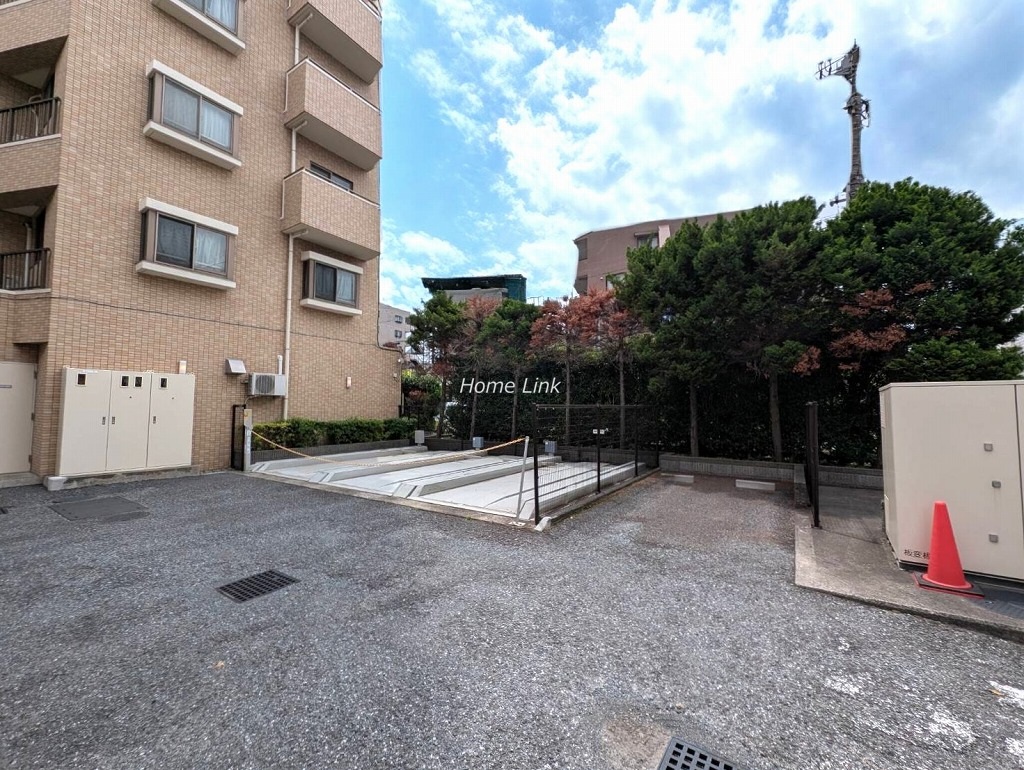 クリオ上板橋弐番館　駐車場