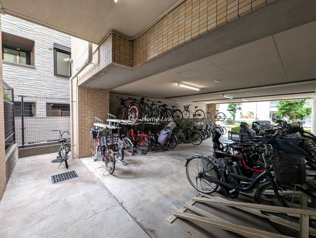 クリオ上板橋弐番館　駐輪場