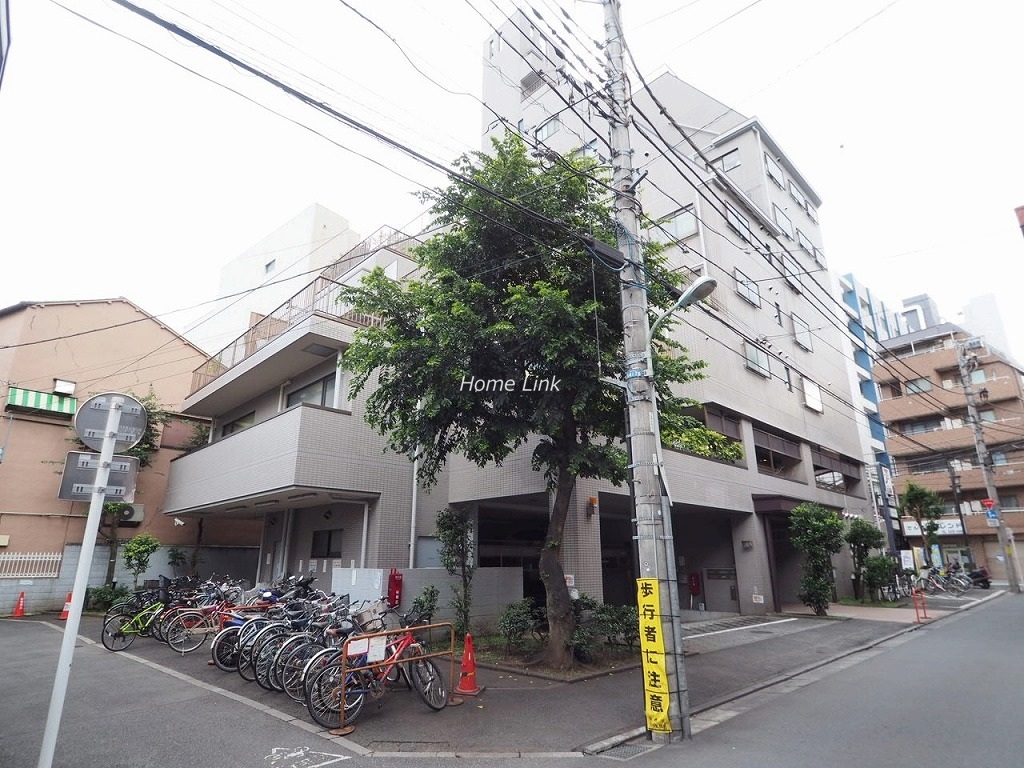 リプルHana 角地に立地