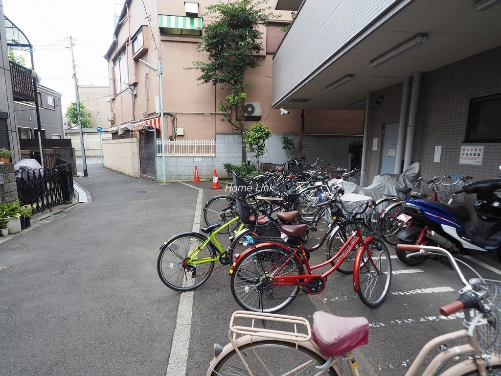 リプルHana 駐輪場