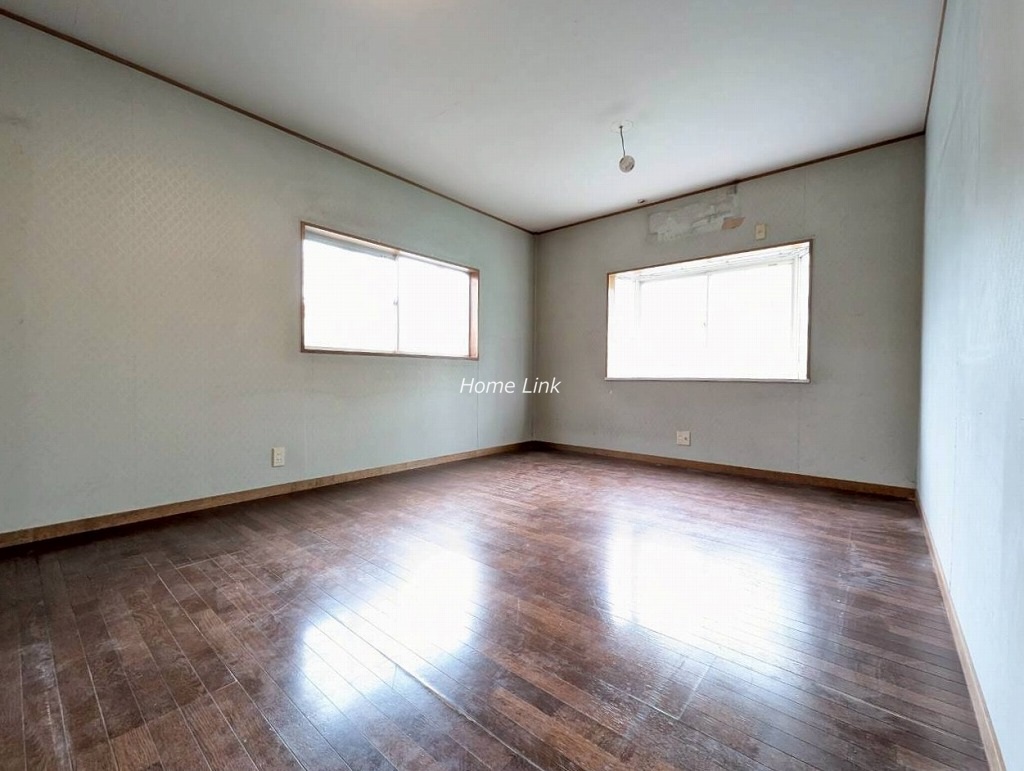 中台2丁目　中古戸建　2階 洋室8.7帖