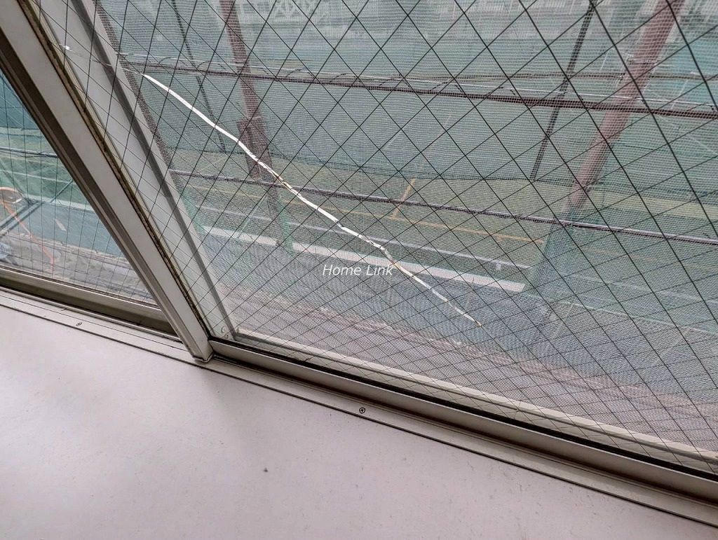 中台2丁目　中古戸建　2階 洋室8.7帖 現況
