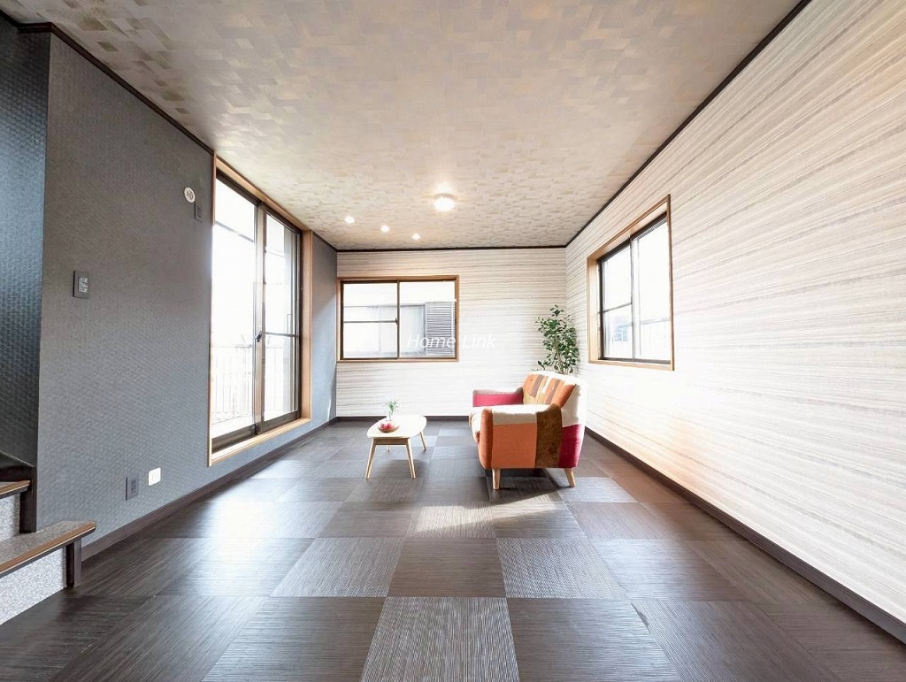 東坂下1丁目　中古戸建　リビング