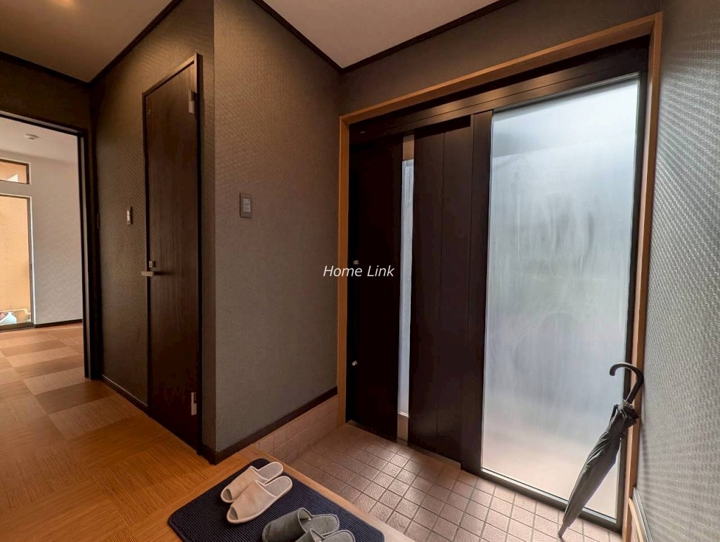 東坂下1丁目　中古戸建　玄関