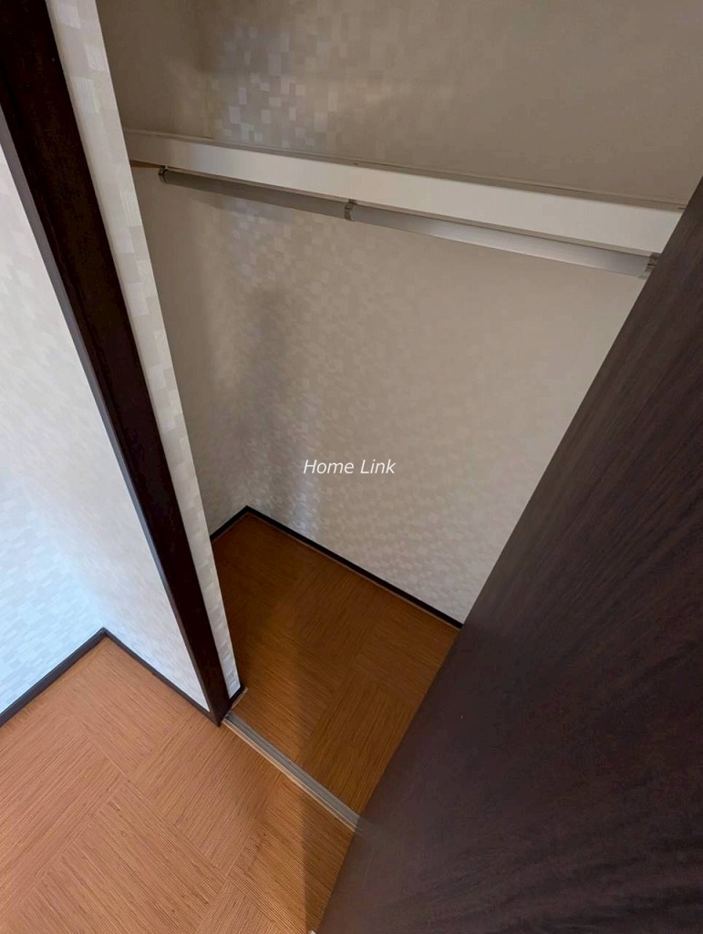 東坂下1丁目　中古戸建　1階 洋室5.7帖 クローゼット
