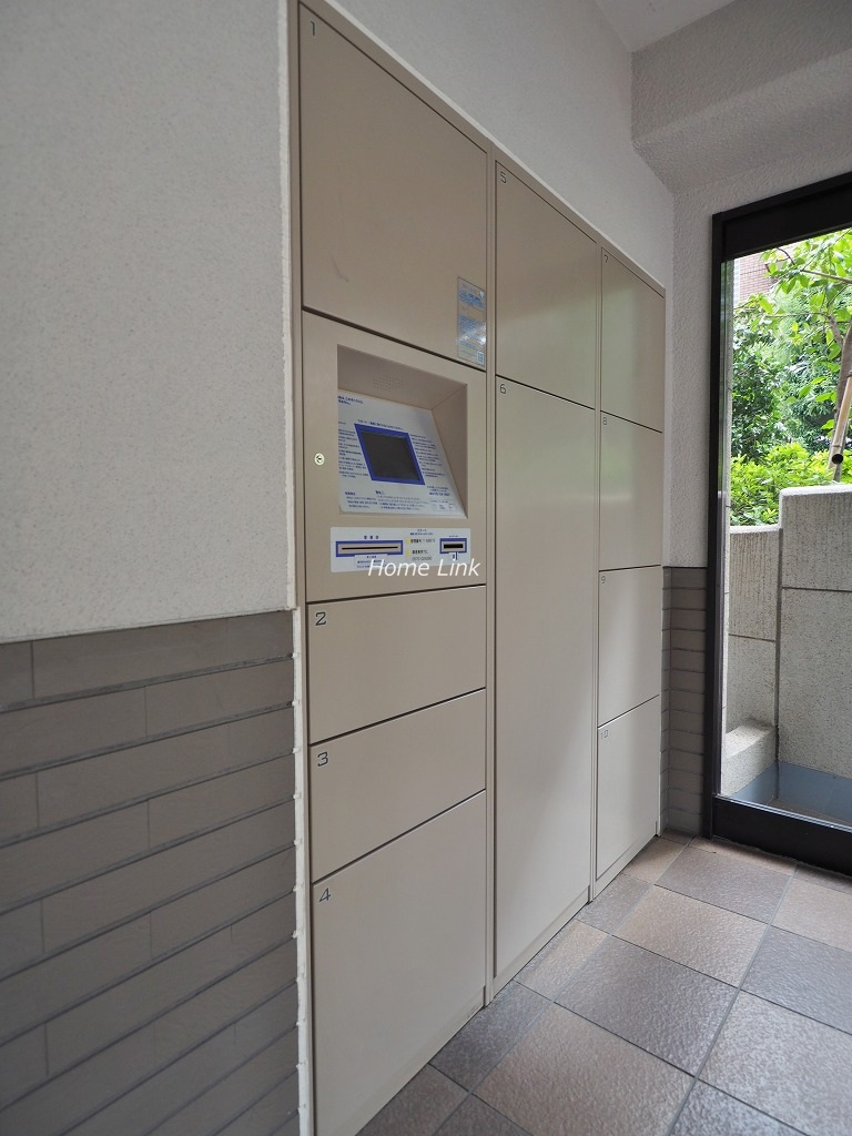 ライオンズマンション赤塚公園　宅配ボックス