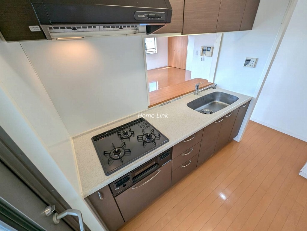 アルファスクエア川口グランデ4階　対面型システムキッチン