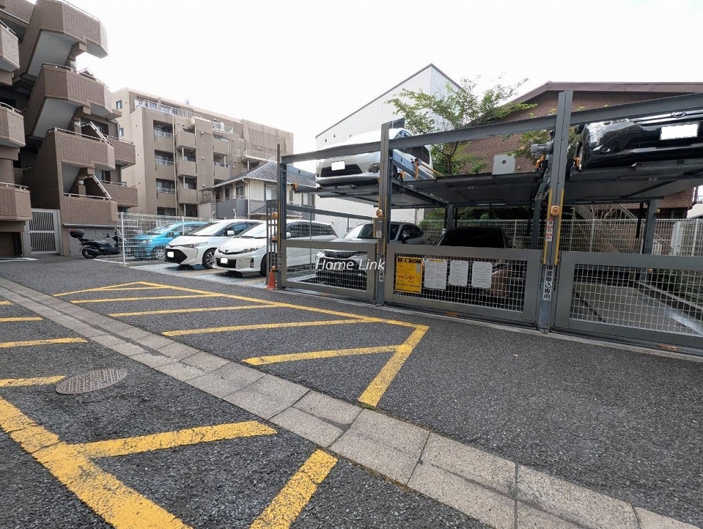 コスモ板橋エクセラ 駐車場