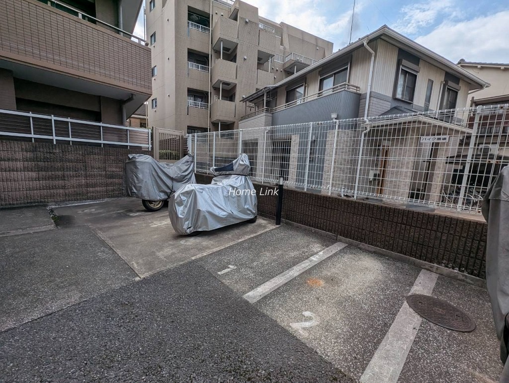 コスモ板橋エクセラ バイク置き場