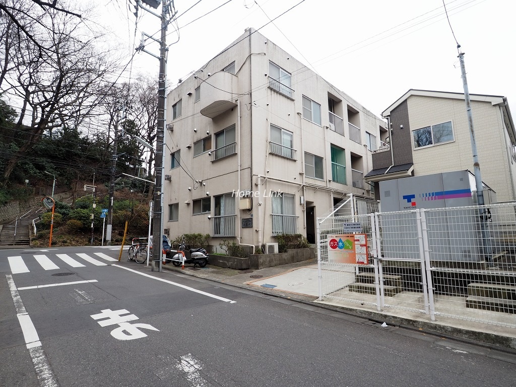 サンモール小豆沢　東側からの外観