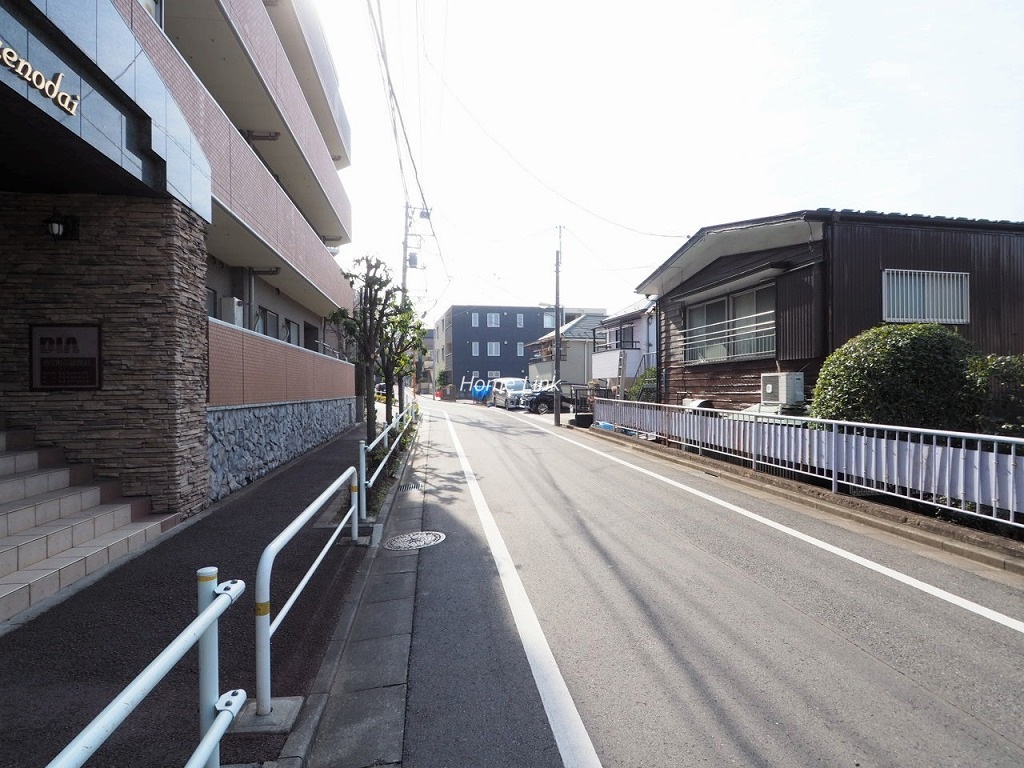 ダイアパレス前野台　前面道路