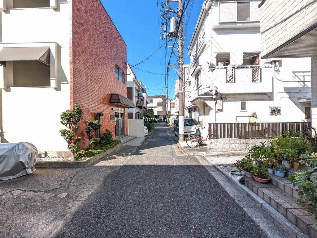 サンシュウ常盤台第二コーポ　前面道路