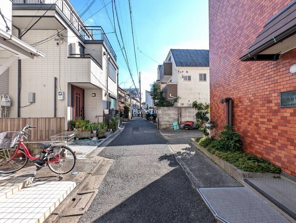 サンシュウ常盤台第二コーポ　前面道路