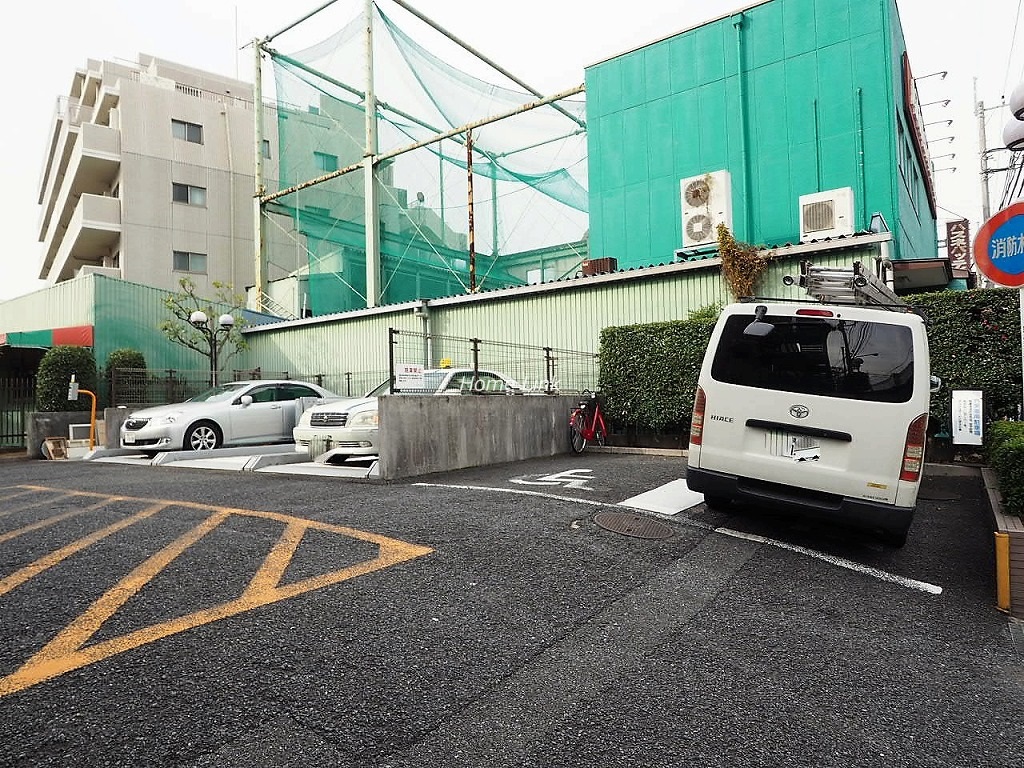 アドリーム蓮根　駐車場